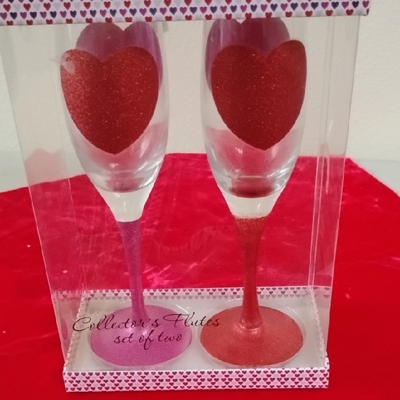 D- NWT Heart Design Champagne Flutes - Set of 2 - Picture 8 of 10